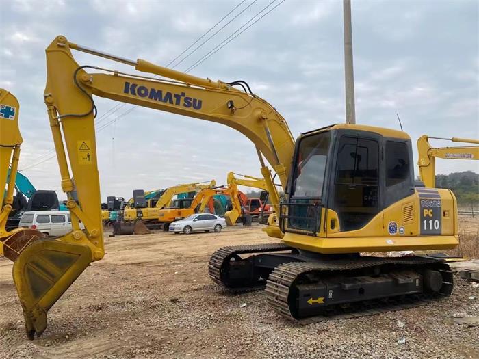 Used Komatsu PC110 3