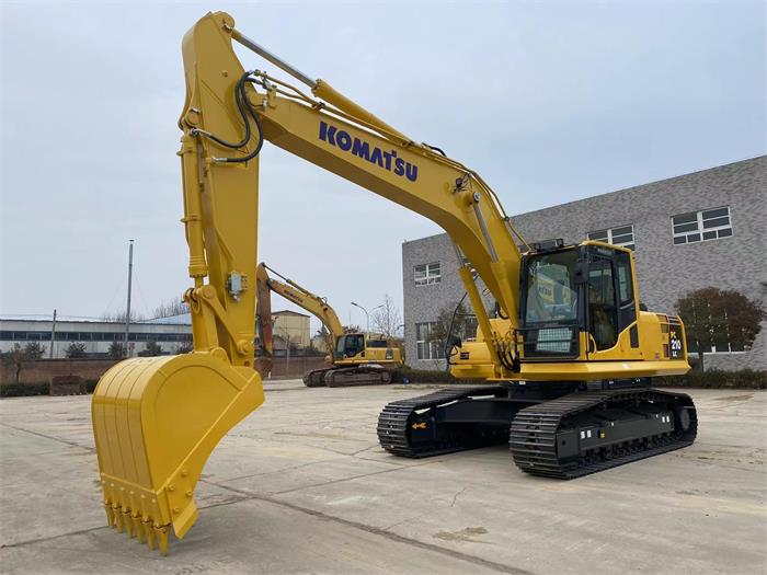 Used Komatsu PC210 2