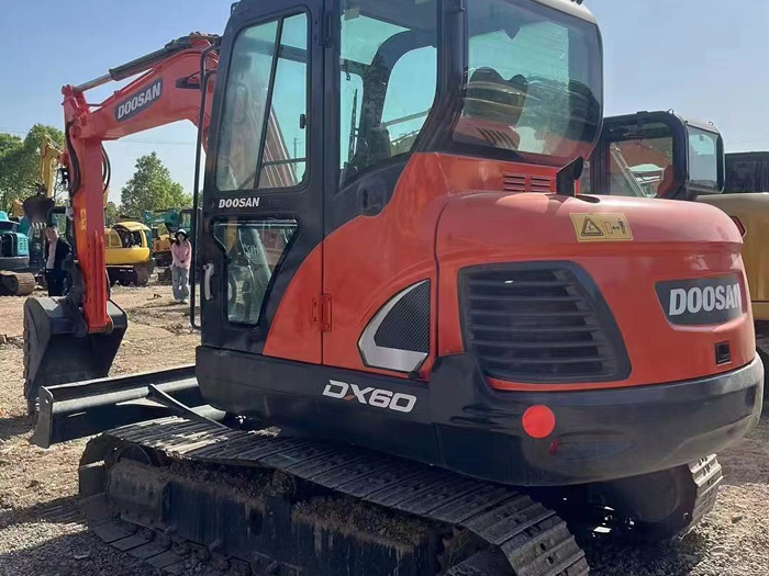 Used Doosan DH60 Excavator