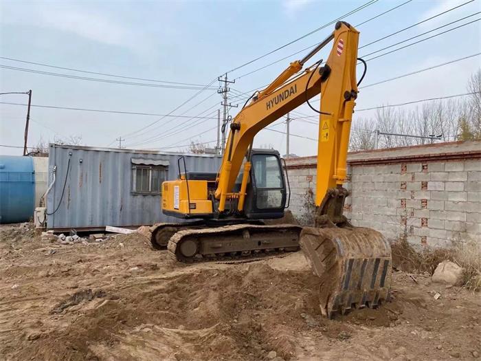 Used Hyundai R110 Excavator