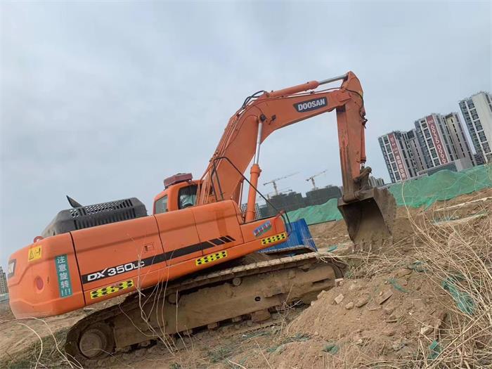 Used Doosan DH350 Excavator