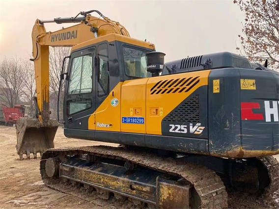 Used Hyundai R225 Excavator