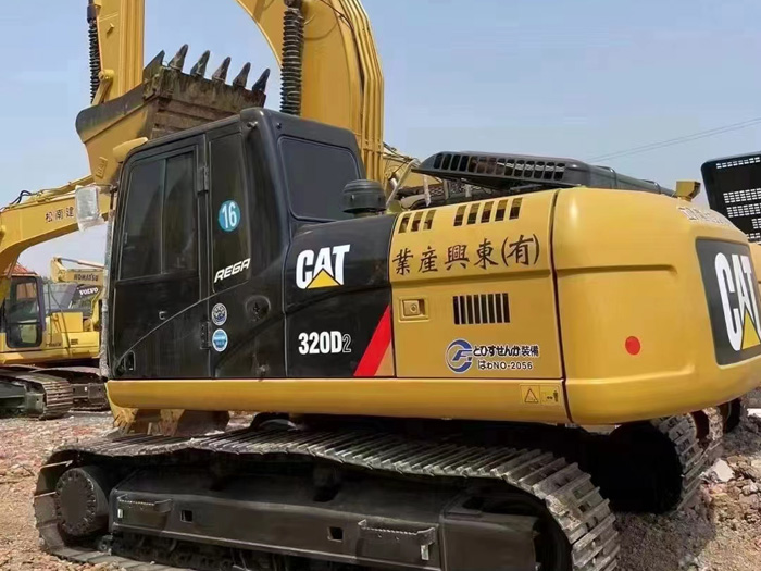 Used CAT 320 Excavator