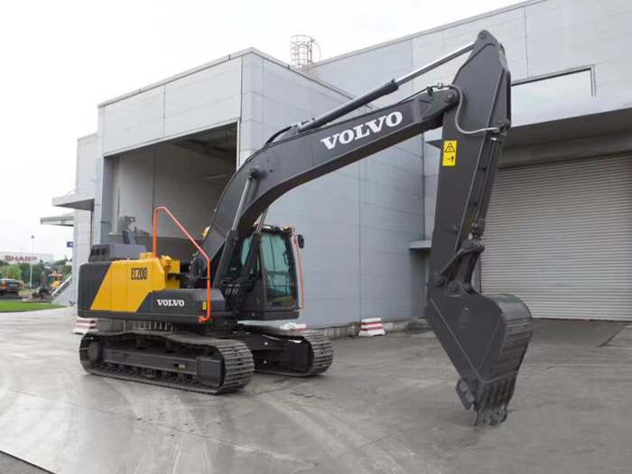 Used Volvo EC200 Excavator