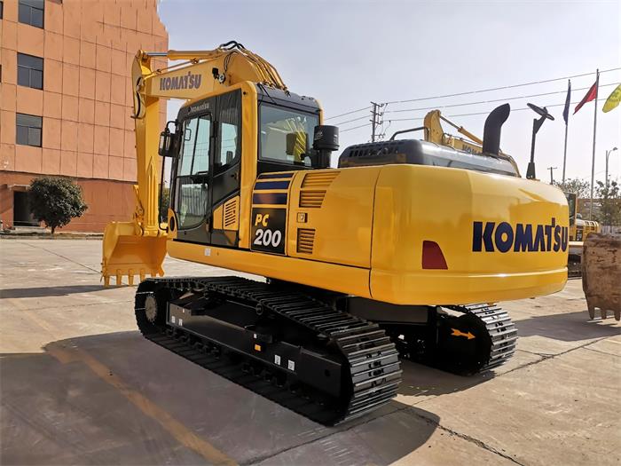 Used Komatsu PC200 Excavator