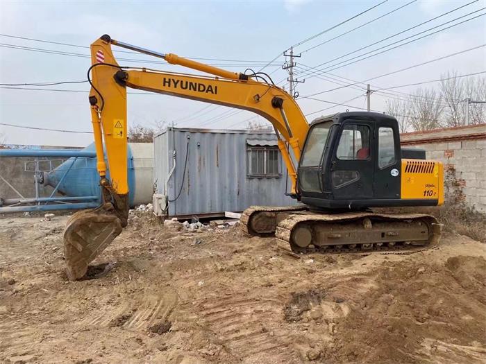 Used Hyundai R110 Excavator