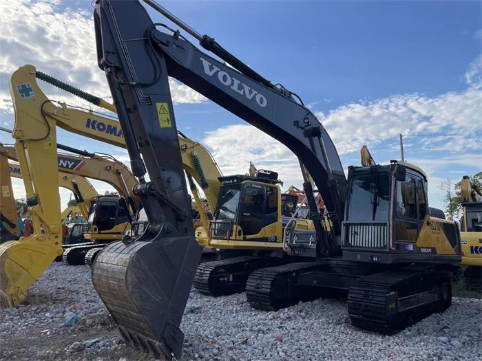 Used Volvo EC210 Excavator