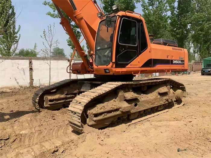 Used Doosan DH500 Excavator