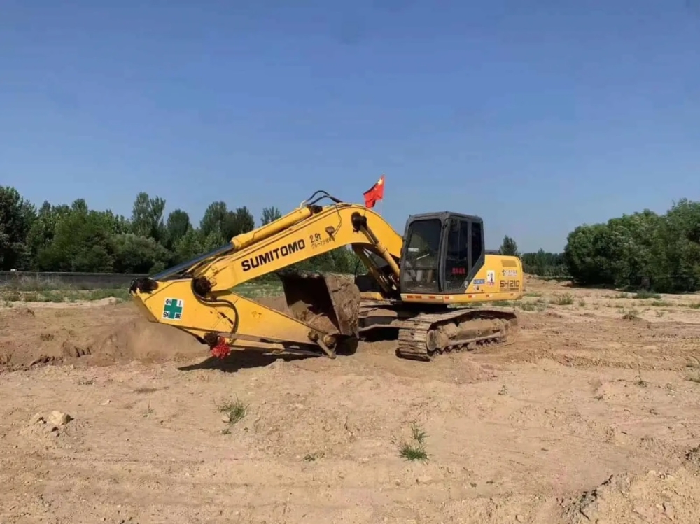 Used 21 Ton Sumitomo SH210 Excavator