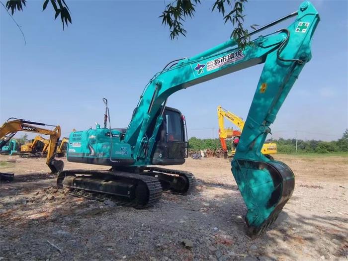 Used Kobelco SK140 Excavator