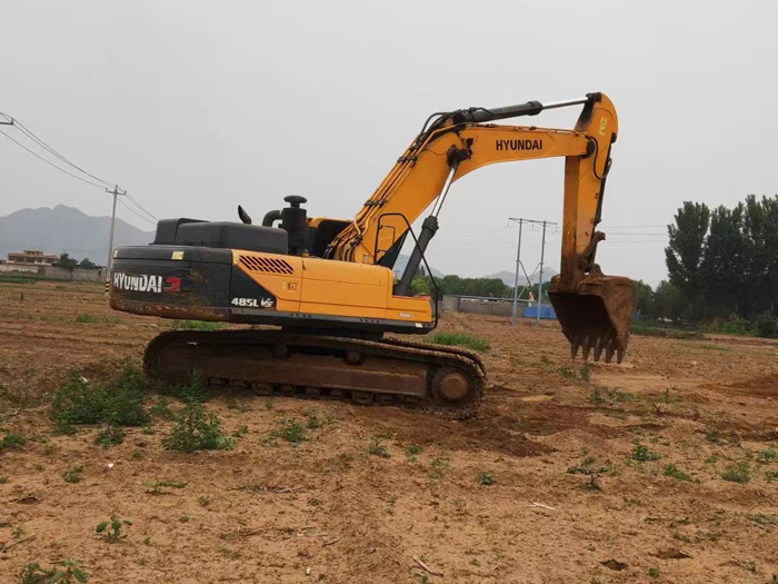 Used Hyundai R485 Excavator