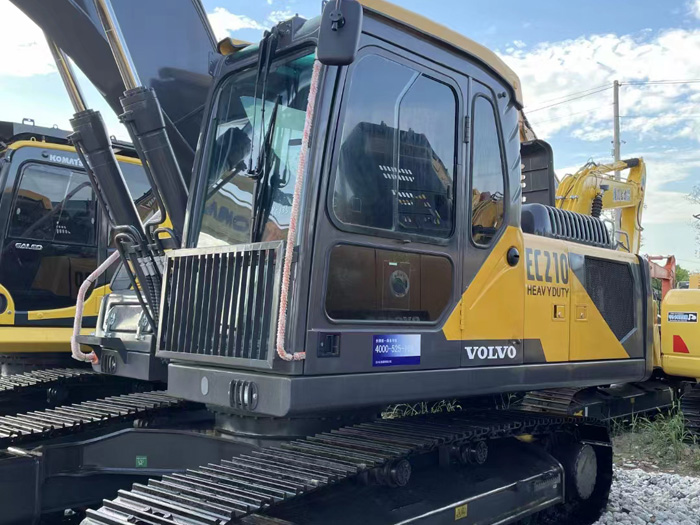 Used Volvo EC210 Excavator