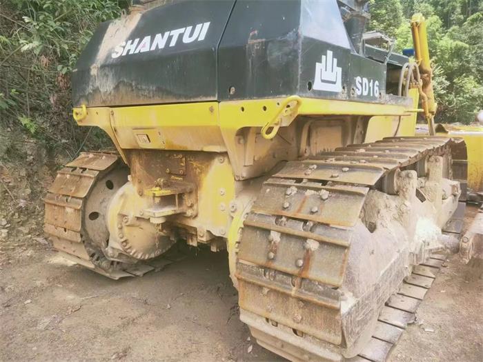 Used SHANTUI D16 Bulldozer