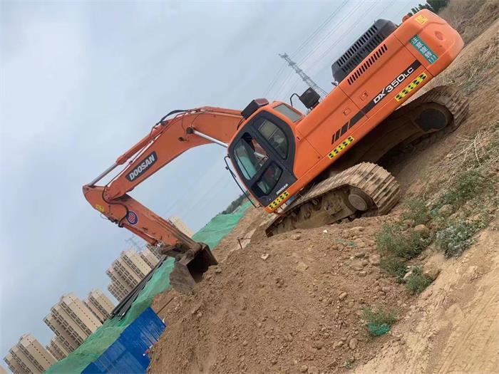 Used Doosan DH350 Excavator