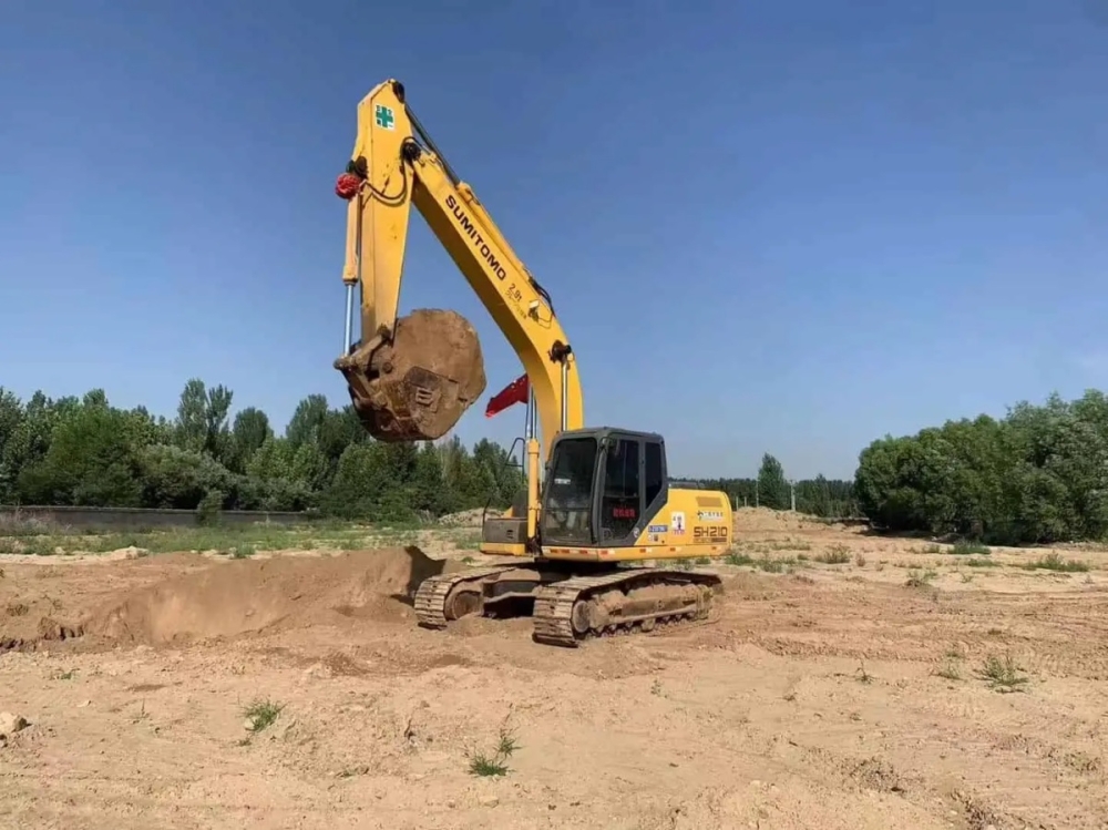 Used 21 Ton Sumitomo SH210 Excavator