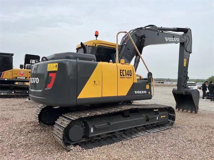 Used Volvo EC140 Excavator