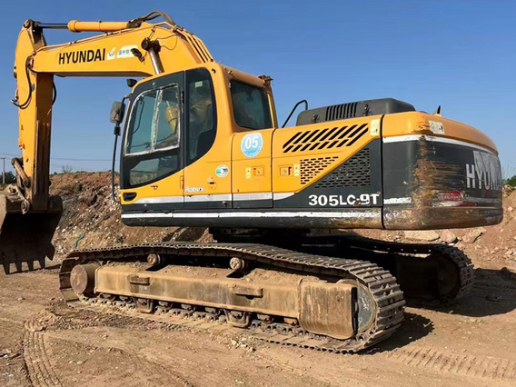 Used Hyundai R275 Excavator