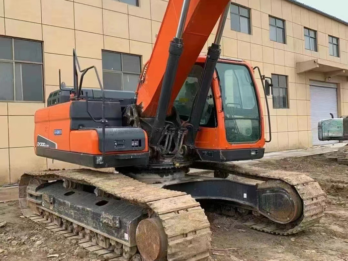 Used Doosan DH300 Excavator