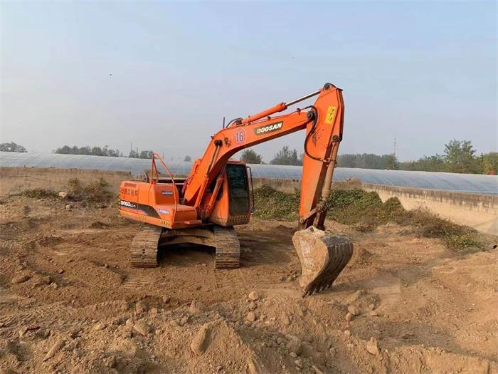 Used Doosan DH150 Excavator