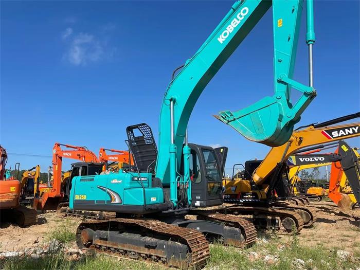 Used Kobelco SK250 Excavator