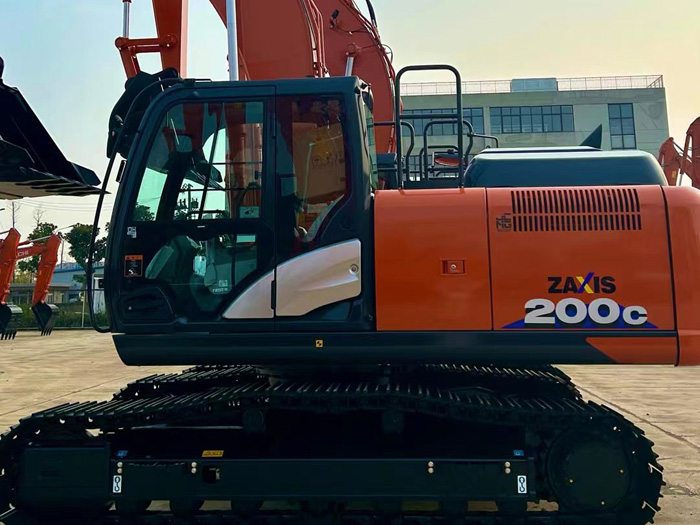 Used Hitachi ZX200 Excavator