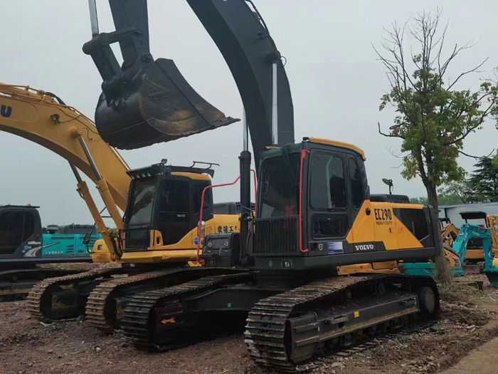 Used Volvo EC290 Excavator